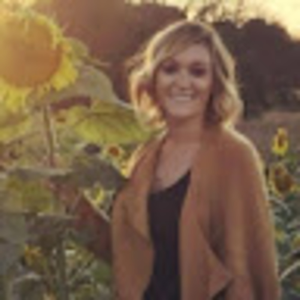 Meet your Posher, Carly